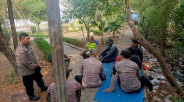 Jaga Jakarta On The Spot, Polres Pelabuhan Tanjung Priok Perkuat Kamtibmas Bersama Buruh Bongkar Muat di Pelabuhan Muara Baru