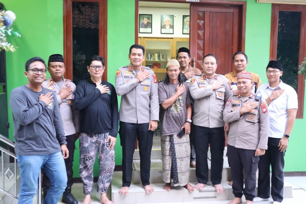Perkuat Sinergitas, Kapolres Pelabuhan Tanjung Priok Silaturahmi dengan PWI-LS DKI Jakarta - Teropong Rakyat