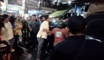 Anggota Polsek Kemayoran Berhasil Mengevakuasi Terduga Pelaku Pelecehan Anak Dibawah Umur dari Amukan Warga - Teropong Rakyat