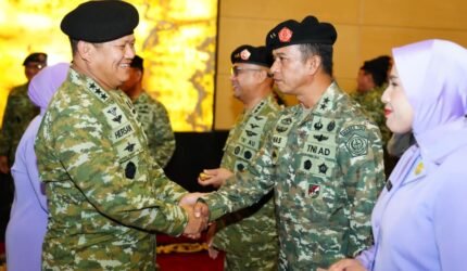 Irjen TNI Pimpin Laporan Korps Kenaikan Pangkat 105 Pati TNI - Teropong Rakyat