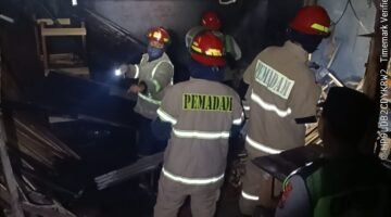 Gudang Mebel di Singosari Terbakar Dini Hari, Diduga Akibat Korsleting Listrik