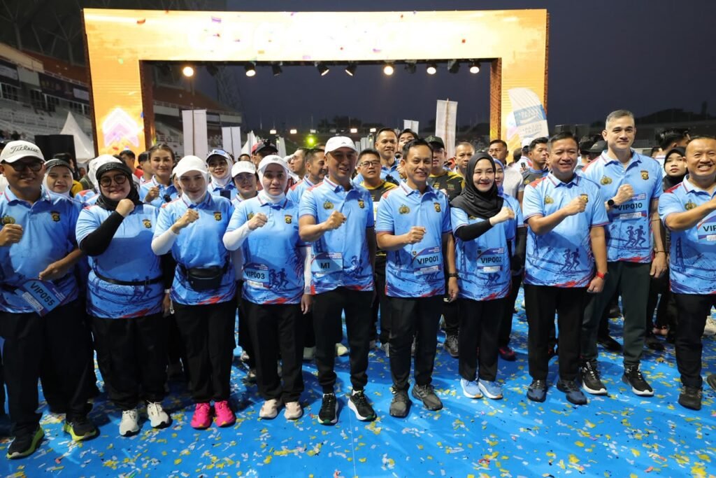 Portal Berita Indonesia dan Dunia Terkini Hari Ini, Update Harian Terbaru, Terlengkap, Tajam, Aktual dan Berimbang. Kapolda Sumsel Bersama Forkopimda Sapa Ribuan Peserta Sumsel Bhayangkara Run, Kuatkan Kolaborasi dan Soliditas Bumi Sriwijaya - Teropong Rakyat