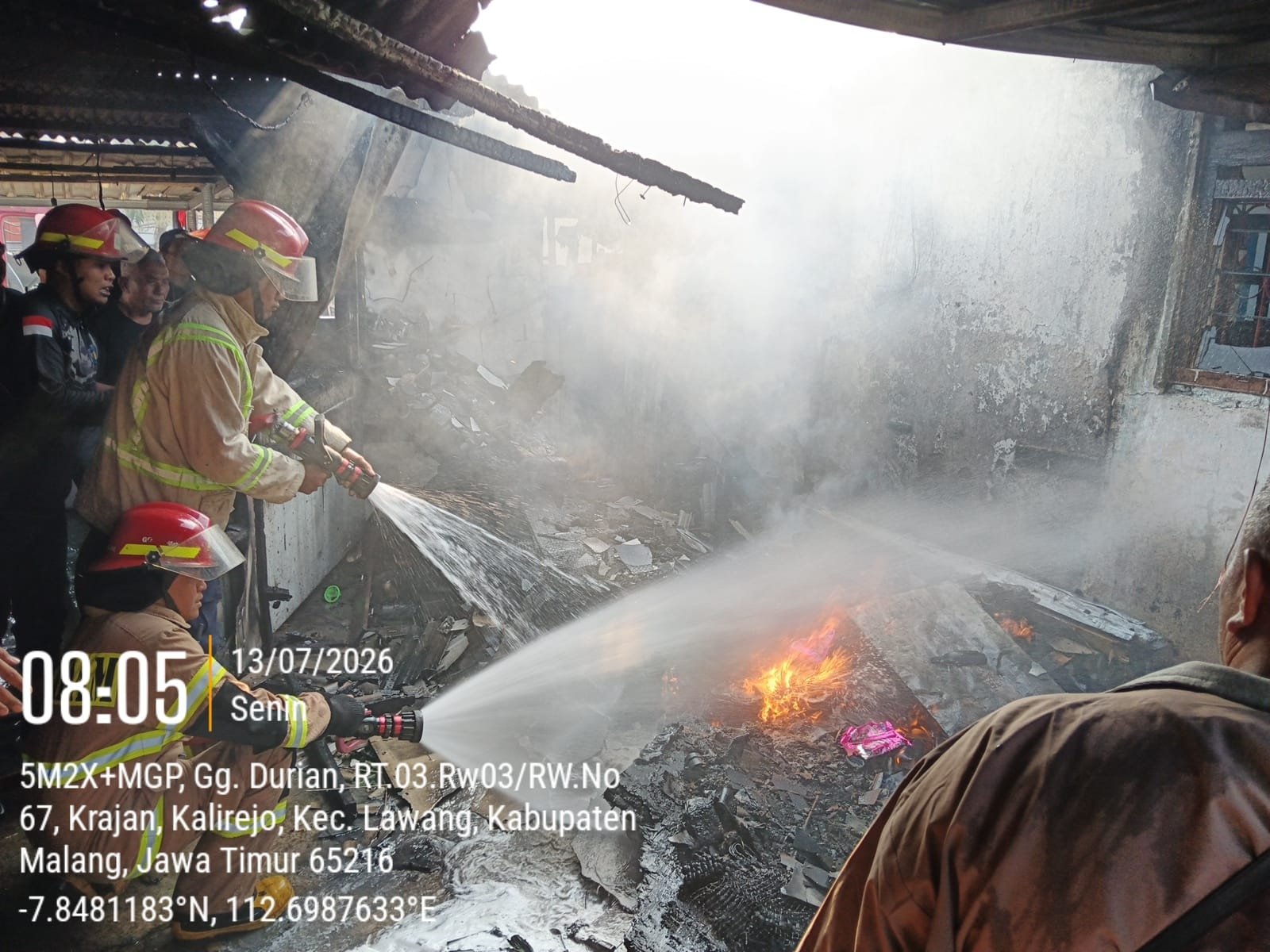 Kompor Gas Bocor Picu Kebakaran Bengkel dan Warung Kopi di Lawang, Kerugian Capai Rp20 Juta