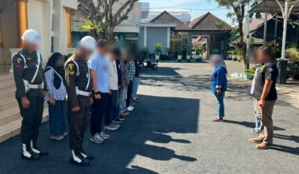 Bea Cukai Malang dan Pemkab Malang Amankan 2.520 Batang Rokok Ilegal dalam Operasi Gabungan di Pagak - Teropong Rakyat