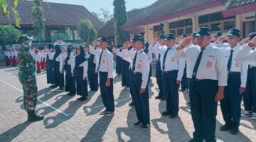 *SDN 2 Donowarih dan SMPN 2 Karangploso Satu Atap Gandeng Pusdik Arhanud TNI AD, Tanamkan Karakter, Disiplin, dan Cinta Tanah Air pada Peserta MPLS