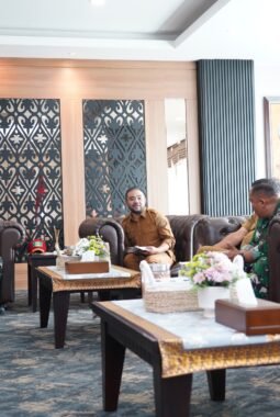 Pemkot Batu Dukung Kirab Wisuda Poltekad Kenalkan Tradisi Akademik kepada Masyarakat