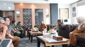 Pemkot Batu Dukung Kirab Wisuda Poltekad Kenalkan Tradisi Akademik kepada Masyarakat