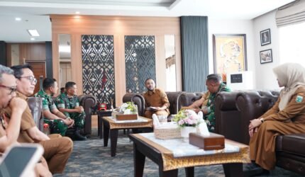 Pemkot Batu Dukung Kirab Wisuda Poltekad Kenalkan Tradisi Akademik kepada Masyarakat - Teropong Rakyat
