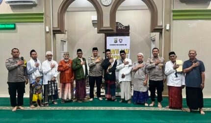 Satu Jam Mengaji Bersama Polisi, Ditbinmas Polda Metro Jaya Gaungkan Kemakmuran Masjid untuk Jaga Keamanan - Teropong Rakyat