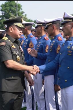 Panglima TNI Tutup Pendidikan Pertama Akademi TNI Tahun 2026 di Cilangkap