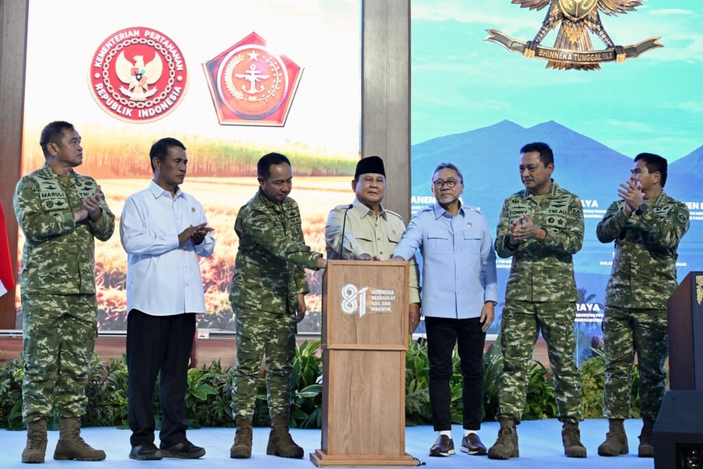 Panglima TNI Dampingi Presiden RI Panen Raya Terpadu TNI, Perkuat Ketahanan Pangan Nasional - Teropong Rakyat