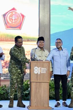 Panglima TNI Dampingi Presiden RI Panen Raya Terpadu TNI, Perkuat Ketahanan Pangan Nasional