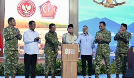 Panglima TNI Dampingi Presiden RI Panen Raya Terpadu TNI, Perkuat Ketahanan Pangan Nasional - Teropong Rakyat