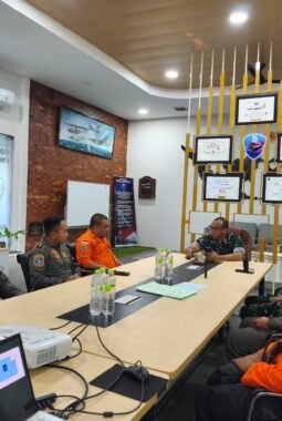 Lanud Sultan Hasanuddin Kerahkan Boeing 737 Skadron Udara 5 Bantu Pencarian KLM Nurul Salsa di Perairan Selayar
