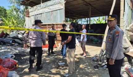 Polisi Evakuasi Mortir yang Ditemukan di Gudang Rongsokan Malang, Disposal Dilakukan Tim Gegana - Teropong Rakyat