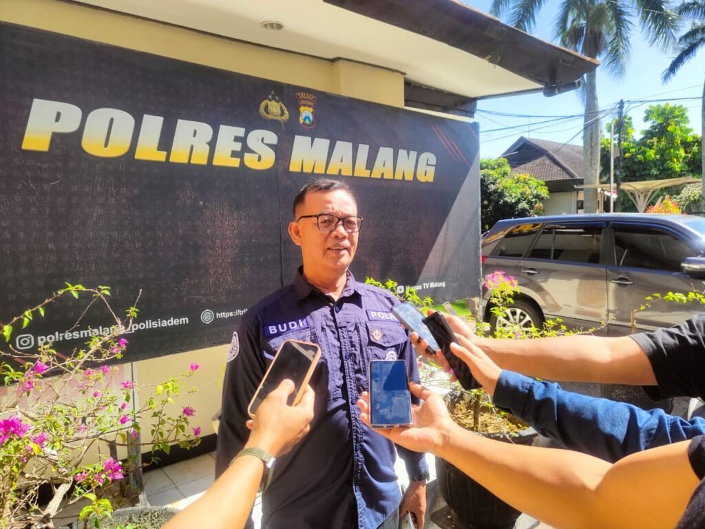 Polisi Amankan Pelaku Pencurian Emas di Turen, Motifnya untuk Modal Judi Online - Teropong Rakyat