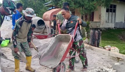 Turun Langsung ke Lapangan, Dansatgas TMMD Ke-129 Kodim 1807/Sorsel Kobarkan Semangat Gotong Royong Warga - Teropong Rakyat
