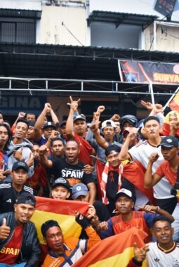 Kodim 1710/Mimika Gelar Nobar Final Piala Dunia 2026 di Tiga Lokasi Bersama Masyarakat