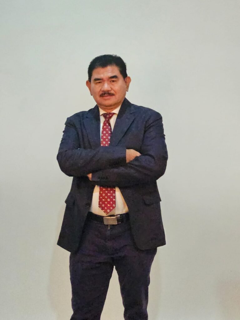 Portal Berita Indonesia dan Dunia Terkini Hari Ini, Update Harian Terbaru, Terlengkap, Tajam, Aktual dan Berimbang. Pakar Hukum: Semua Warga Negara Sama di Hadapan Hukum - Teropong Rakyat