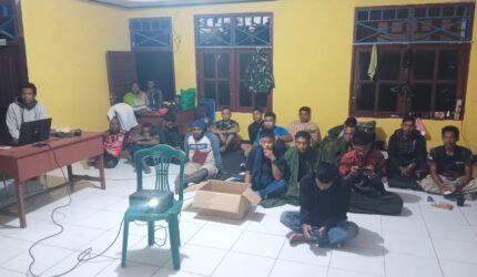 TMMD Ke-129 Kodim 1807/Sorong Selatan Semarakkan Kebersamaan, Anggota Satgas dan Warga Kampung Sesor Seru-seruan Nobar Final Piala Dunia 2026 - Teropong Rakyat
