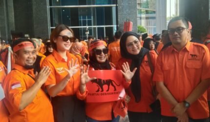 Partai Gerakan Rakyat Daftar ke Kemenkumham, Jubir: Ini Titik Harapan Indonesia Sejahtera` - Teropong Rakyat