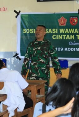 Dari Sekolah untuk Indonesia, TMMD ke-129 Kodim 1505/Tidore Bekali Pelajar dengan Wawasan Kebangsaan