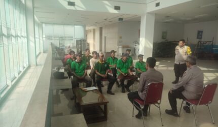 Jaga Jakarta On The Spot di Pelabuhan Muara Baru, Polisi Perkuat Sinergi dengan Masyarakat untuk Menjaga Kamtibmas - Teropong Rakyat