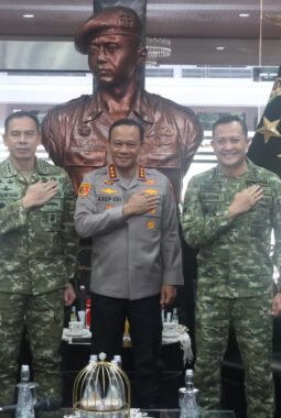 Kapolda Metro Jaya dan Pangdam Jaya Sambangi Mako Kopassus Cijantung, Pererat Sinergi Bersama Pangkopassus