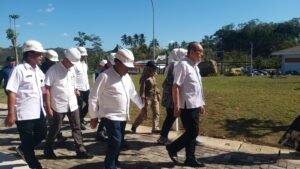 Portal Berita Indonesia dan Dunia Terkini Hari Ini, Update Harian Terbaru, Terlengkap, Tajam, Aktual dan Berimbang. Danramil Bantur Dampingi Sekda Kabupaten Malang Tinjau Kesiapan Sekolah Rakyat di Desa Srigonco - Teropong Rakyat