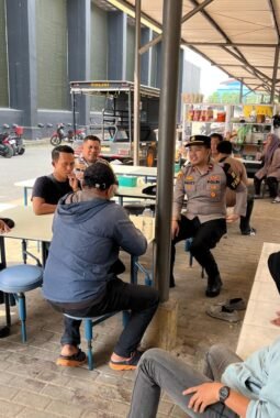 Jaga Jakarta On The Spot, Polsek Kawasan Muara Baru Perkuat Sinergi Kamtibmas Bersama Buruh Pelabuhan
