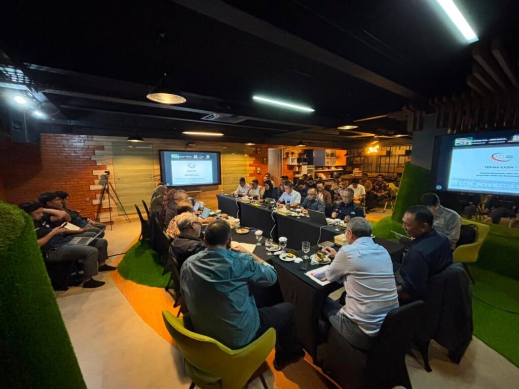Portal Berita Indonesia dan Dunia Terkini Hari Ini, Update Harian Terbaru, Terlengkap, Tajam, Aktual dan Berimbang. PT CTP TOLLWAYS HADIRI RAPAT KONSOLIDASI ANGGOTA ATI - Teropong Rakyat
