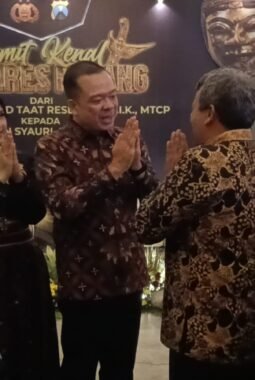 Ketua Senkom Mitra Polri Kabupaten Malang Hadiri Pisah Kenal Kapolres, Perkuat Sinergi Jaga Kamtibmas