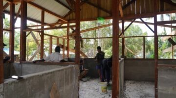 Pembangunan Rumah Ke-1 Type 36 Semi Permanen Capai 68 Persen, Satgas TMMD Ke-129 Kodim 1807/Sorong Selatan Terus Wujudkan Hunian Layak bagi Masyarakat
