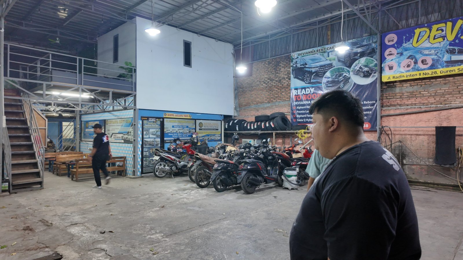 Portal Berita Indonesia dan Dunia Terkini Hari Ini, Update Harian Terbaru, Terlengkap, Tajam, Aktual dan Berimbang. Mobil Rental Digelapkan, Diduga Dijual dengan Dokumen Palsu, Polres Bandung Dipertanyakan: Kasus Mangkrak Sejak 2023 - Teropong Rakyat