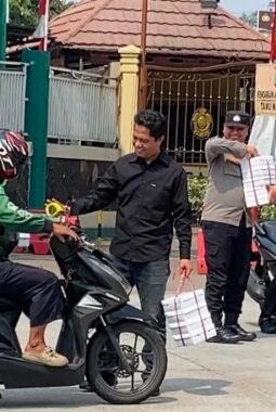 JJOS Jumat Berkah Polres Pelabuhan Tanjung Priok: Wujud Kepedulian Polri kepada Sopir, Pengemudi Ojol, dan Masyarakat Pelabuhan