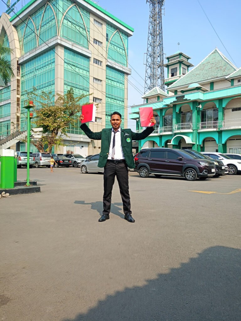 Tanpa Batas Wilayah: Pembelajaran Hibrida UNIS Bawa Mahasiswa Luar Daerah Raih Gelar Magister - Teropong Rakyat