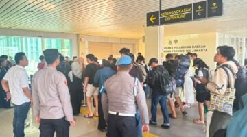 Polsek Kawasan Sunda Kelapa Perkuat Pelayanan dan Pengamanan Wisatawan Kepulauan Seribu di Dermaga Kali Adem