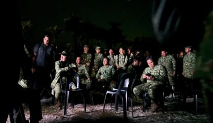 Panglima TNI Tinjau Latihan KDOL, Uji Kesiapan Operasi Lintas Udara dalam Latihan Terintegrasi TNI 2026 - Teropong Rakyat