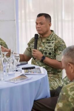 Wapang TNI Tinjau Kesiapan Yonif TP di Sumatera Utara