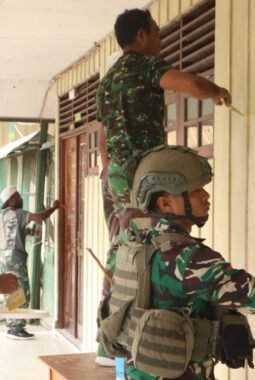Kodim 1714/PJ Gelar Karya Bakti Merah Putih SMP Negeri 1 Mulia Kab. Puncak Jaya