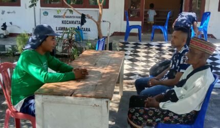 Warga Kampung Diwuk Keluhkan Belum Terjangkau Listrik, Camat Lamba Leda Utara Siap Dampingi ke PLN - Teropong Rakyat