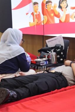 Semarak HUT Kemerdekaan RI; PMJ Merdeka Bersama Masyarakat, Polres Priok Gelar Donor Darah untuk Masyarakat