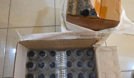 Bea Cukai Malang Sita Ribuan Botol MMEA dan Puluhan Ribu Batang Rokok Ilegal - Teropong Rakyat