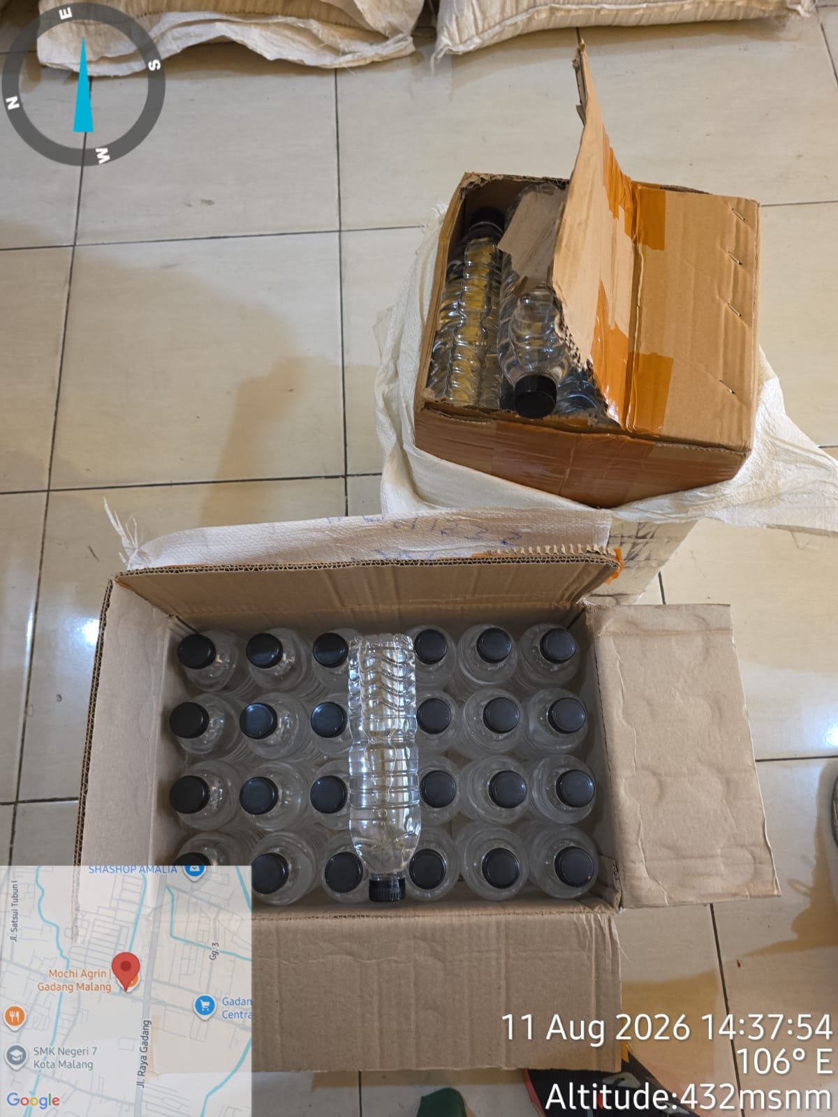 Bea Cukai Malang Sita Ribuan Botol MMEA dan Puluhan Ribu Batang Rokok Ilegal