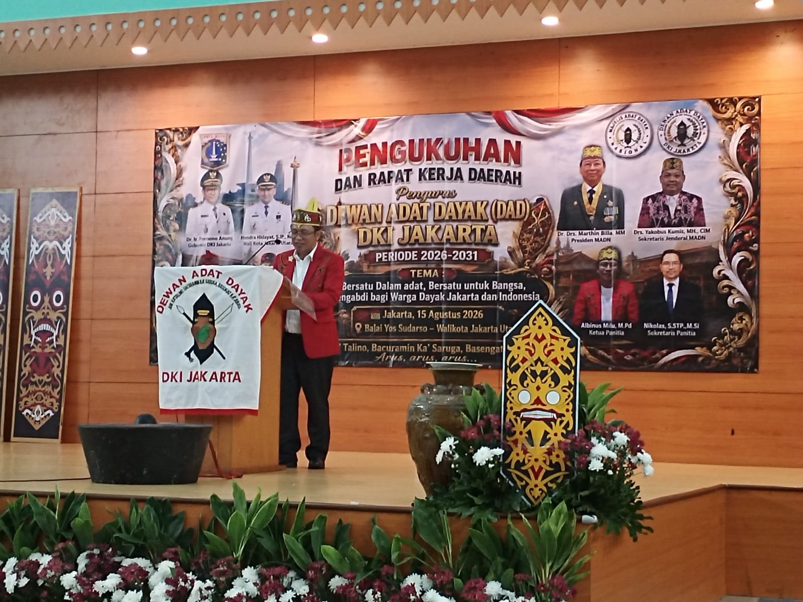 Portal Berita Indonesia dan Dunia Terkini Hari Ini, Update Harian Terbaru, Terlengkap, Tajam, Aktual dan Berimbang. Warisan Leluhur Menjadi Kekuatan Bangsa! DAD DKI Jakarta Kukuhkan Pengurus Baru, Tegaskan Peran Adat Menyatu dengan Pembangunan Negara - Teropong Rakyat