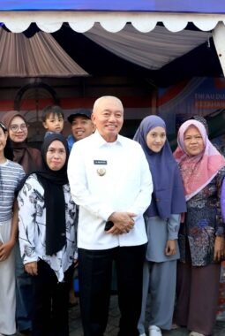 Terbang Dengan F-16, Gubernur Kalsel dan Forkopimda Rasakan Sensasi Dunia Tempur di Angkasa, Ramaikan Stand Lanud Sjamsudin Noor Kalsel Expo 2026