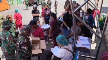 TNI Kerahkan Personel, Hercules, dan KRI Bantu Masyarakat Terdampak Gempa NT