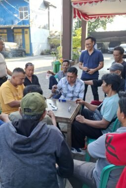 Semarak HUT ke-81 Kemerdekaan RI, Polsek Kawasan Kalibaru Polres Priok, Gelar Lomba Bersama Warga