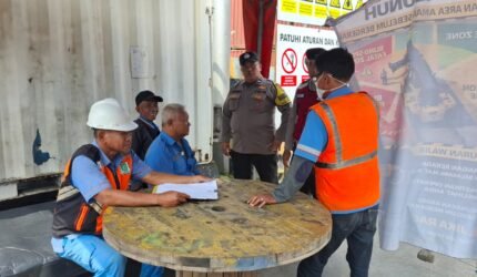Jaga Jakarta On The Spot di Pelabuhan Sunda Kelapa, Polisi Tampung Keluhan Buruh soal Banjir Rob - Teropong Rakyat