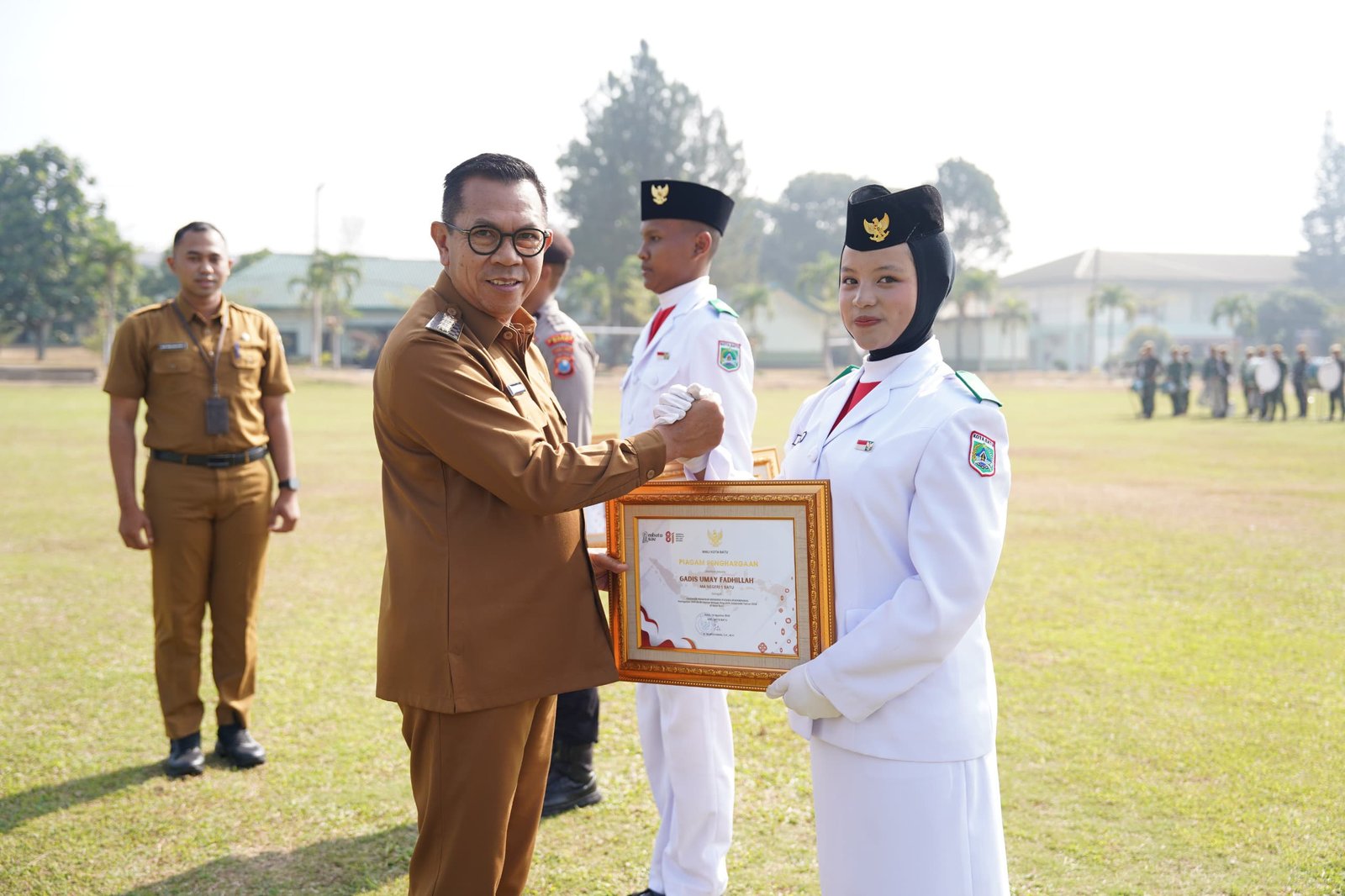 Lepas Purna Tugas Paskibraka Kota Batu, Wali Kota Nurochman Titip Pesan untuk Terus Jadi Teladan